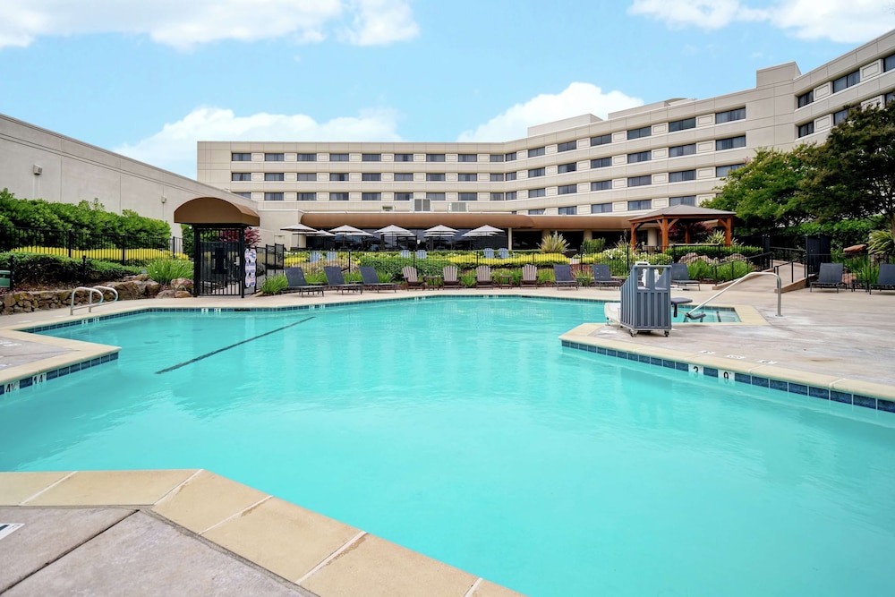 DoubleTree by Hilton Hotel Pleasanton at the Club - photo 28