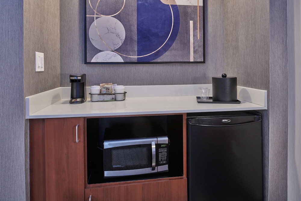 Courtyard by Marriott Detroit Livonia - photo 47