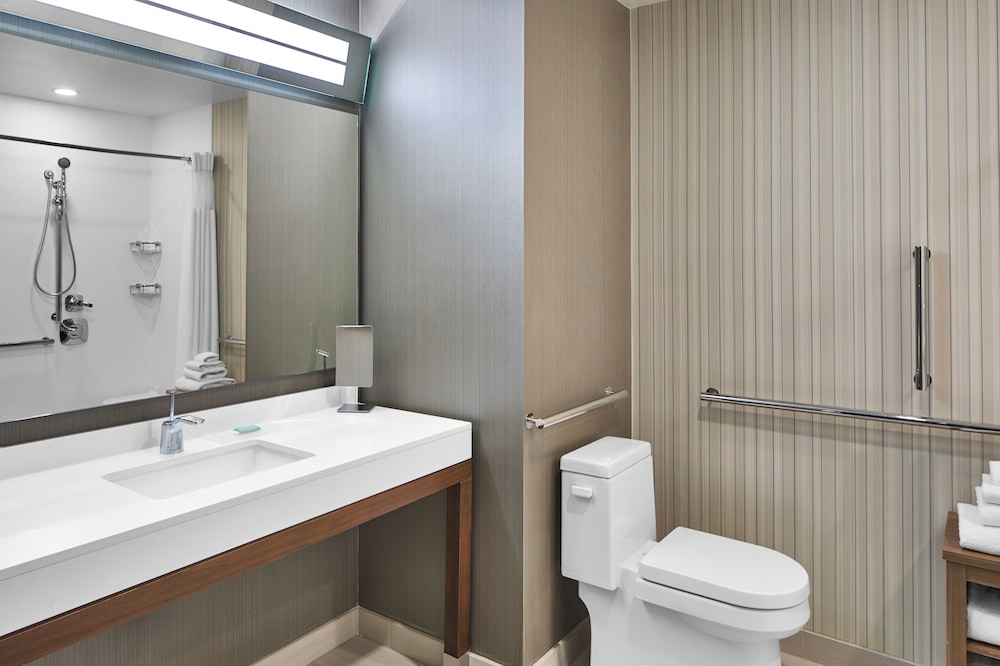 Courtyard by Marriott Albany Troy Waterfront - photo 18