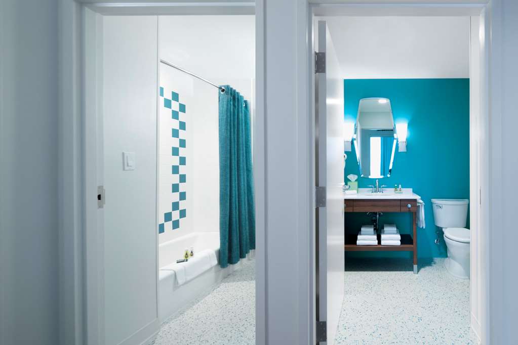 Universal's Cabana Bay Beach Resort - photo 31
