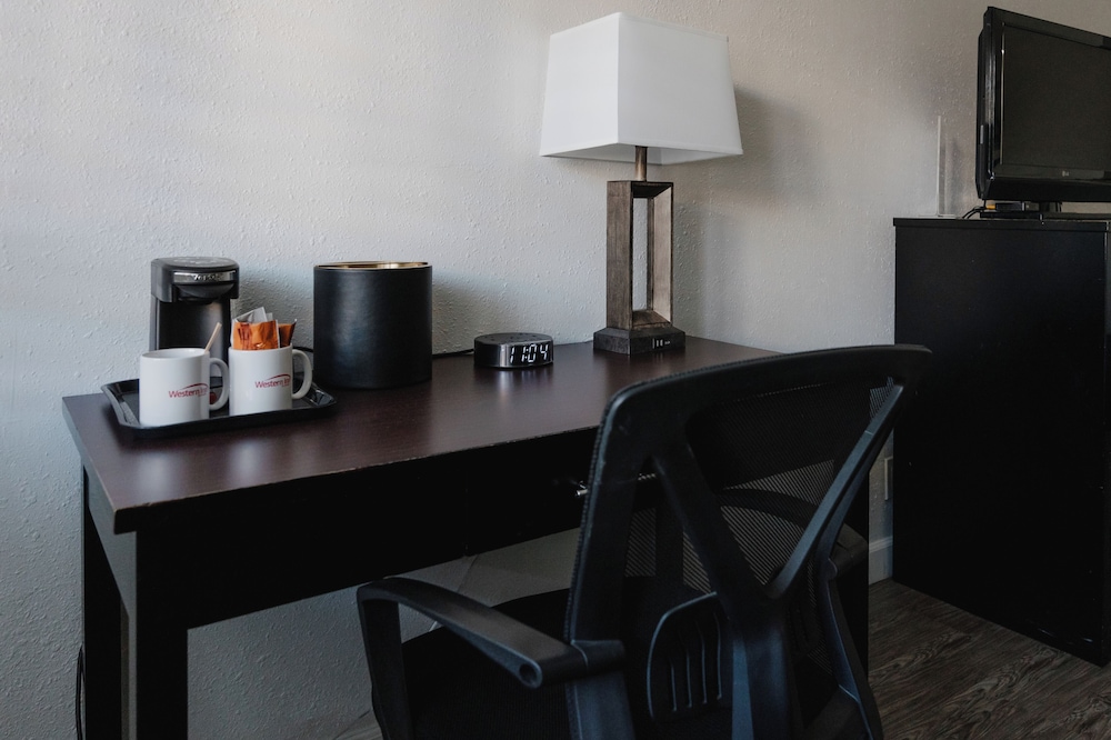 Old Town Western Inn & Suites - photo 10