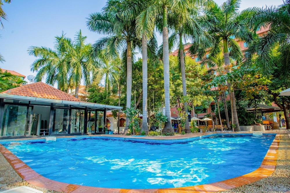 E Outfitting Golden Country Hotel in Mandalay, Myanmar