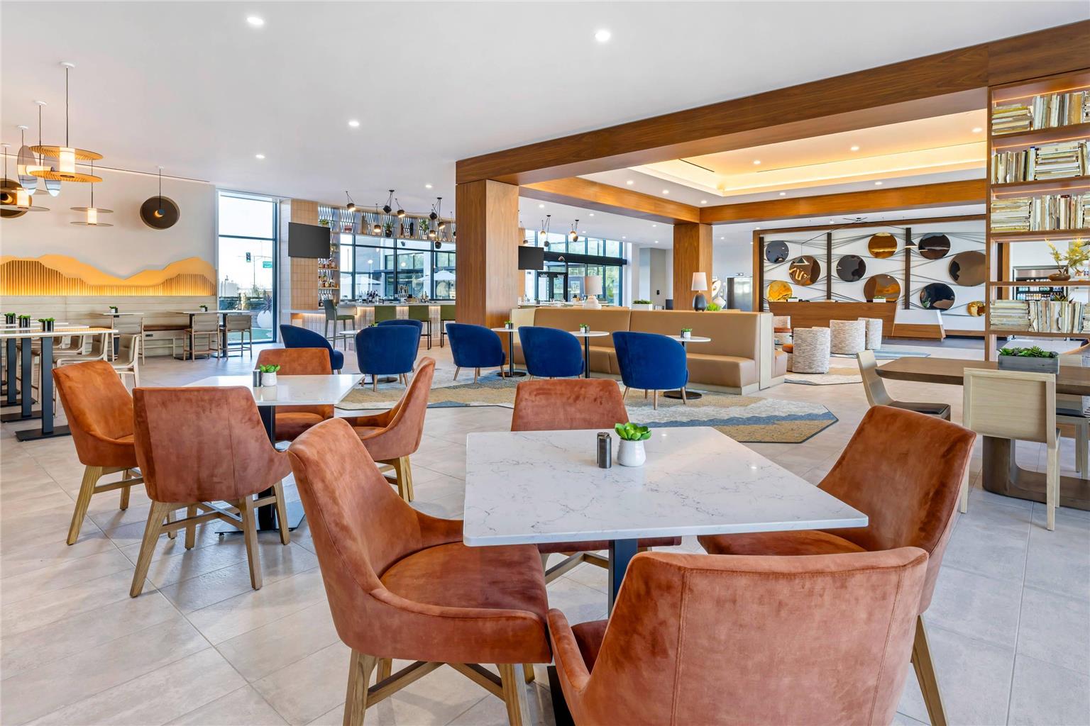 Cambria Hotel Burbank Airport - photo 10