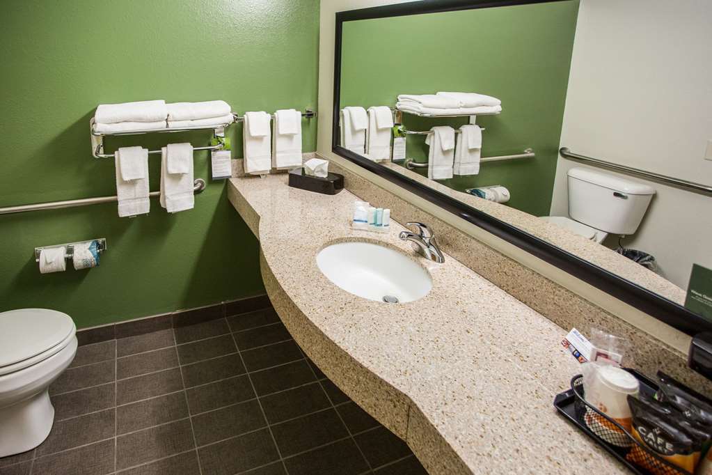 Sleep Inn & Suites Conference Center Eau Claire North - photo 6