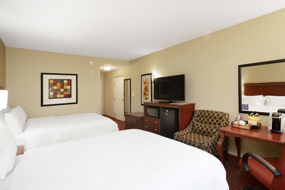 Hampton Inn Covington GA - photo 11