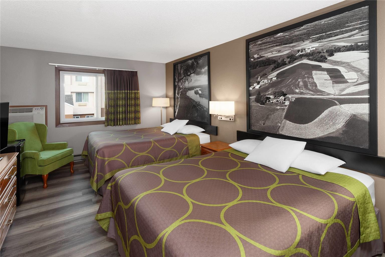 Super 8 by Wyndham Green Bay Near Stadium - photo 19
