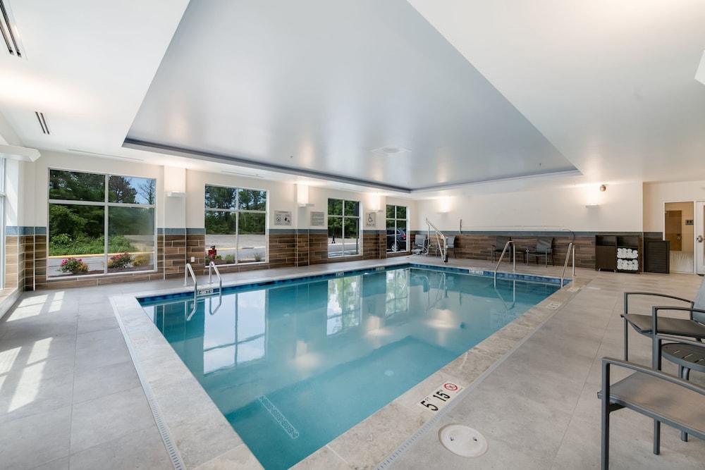 Fairfield Inn & Suites by Marriott Virginia Beach Town Center - photo 11