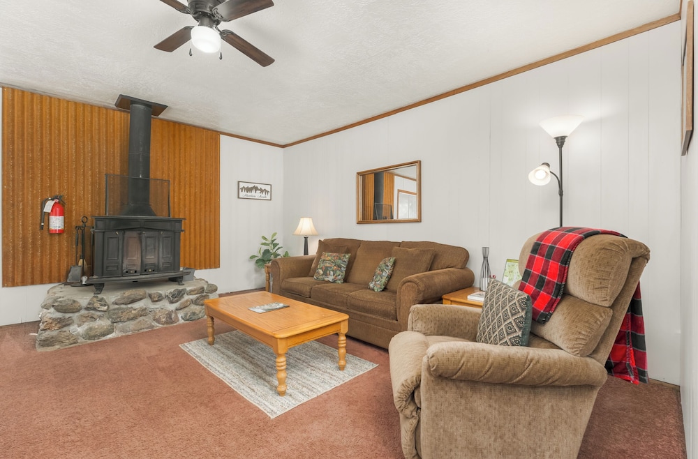 Bear Paw Lodge & Vacation Homes - photo 39