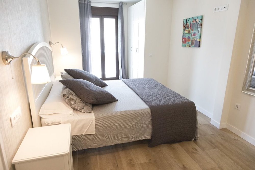 Apartamentos Sol Real — 4-Star Luxury Hotel in Ubeda, Spain