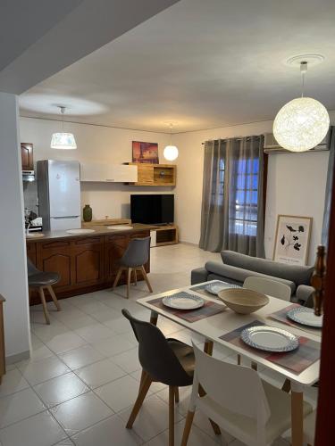 Johannes House — 4-Star Luxury Hotel in Afantou, Greece