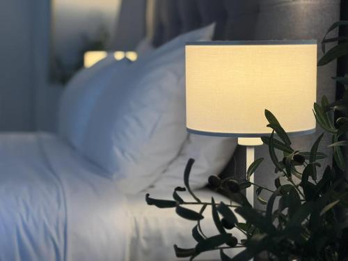 Azeroth Comfy & Artistic studio in Newmarket — 4-Star Luxury Hotel in Auckland, New Zealand