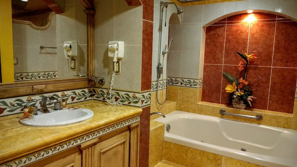 Jetted tub