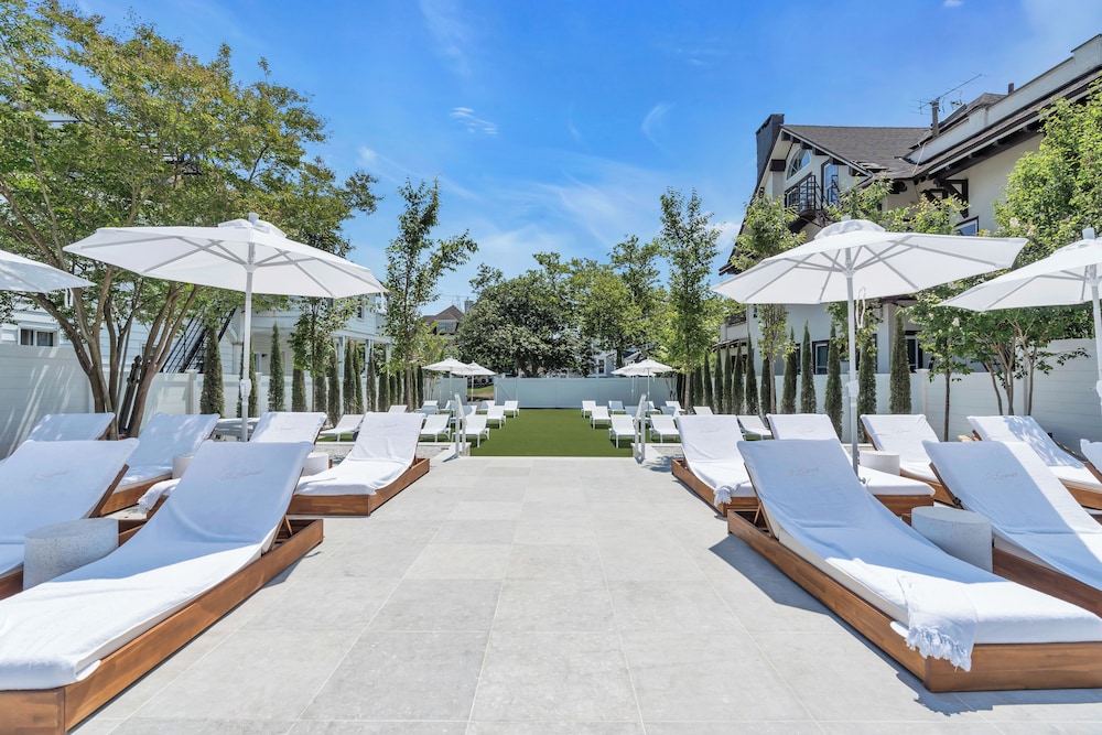The St Laurent Social Club & Guest Rooms - photo 41