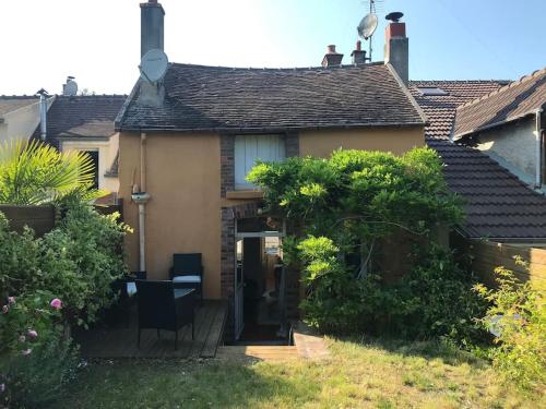 Maisonnette Le Long du Loing - carbon neutral hotel in Ecuelles