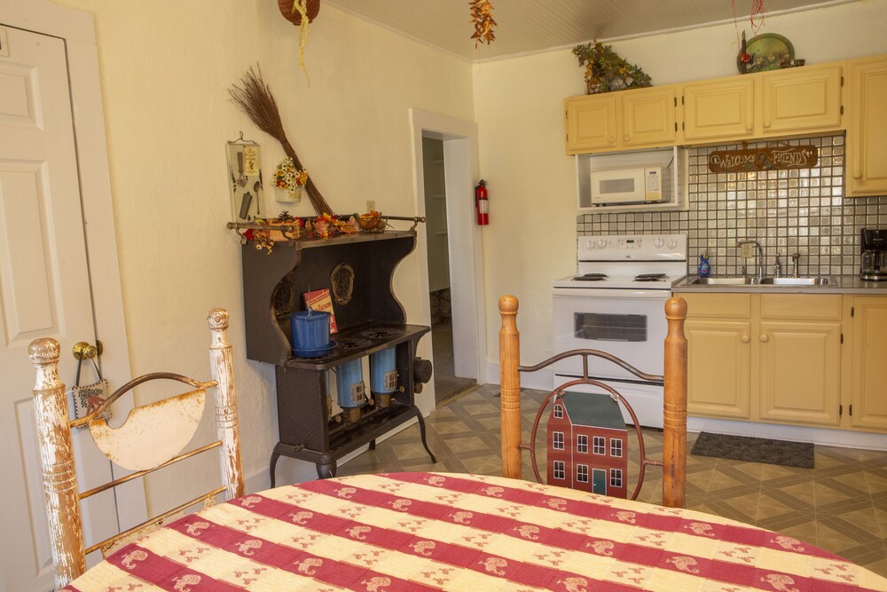 The Chimney Rock Inn & Cottages - photo 54