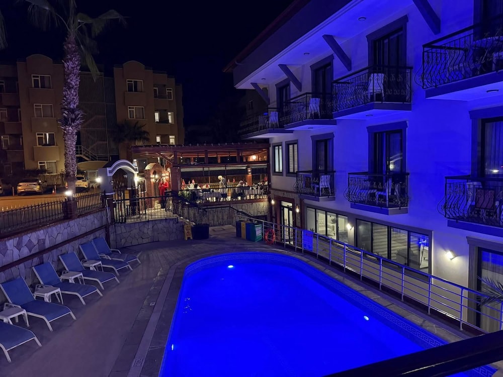 Orange Garden Hotel And Apartments — Kemer