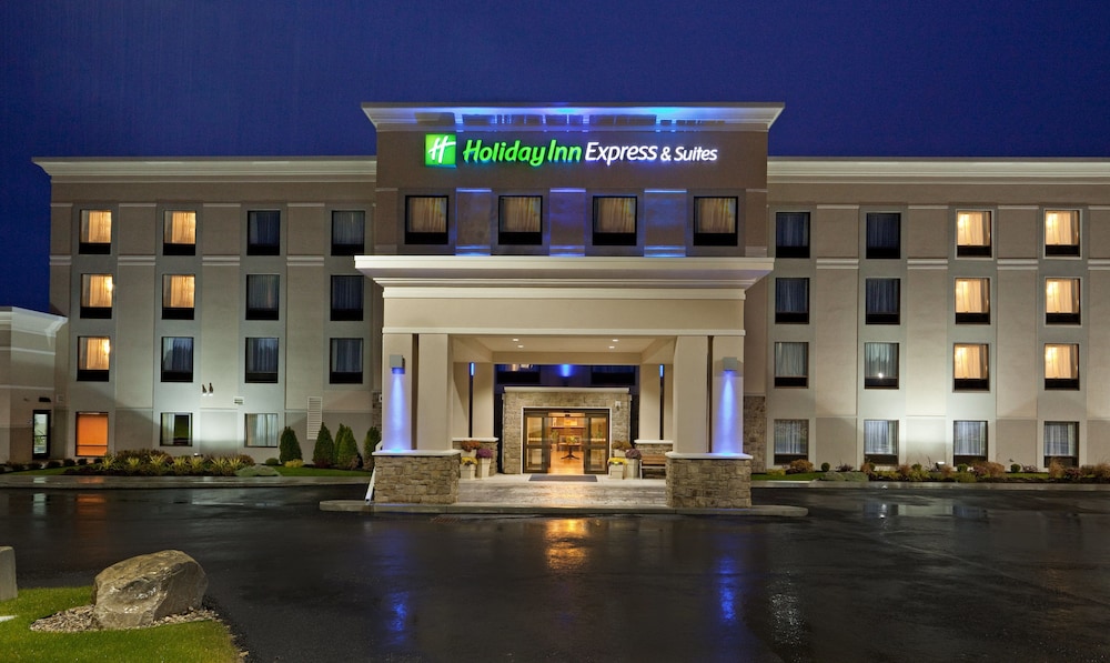 Holiday Inn Express Hotel & Suites Malone by IHG — hotel in Malone