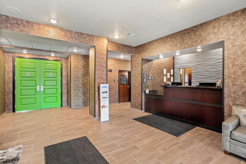 Cobblestone Hotel & Suites De Pere Green Bay - photo 4