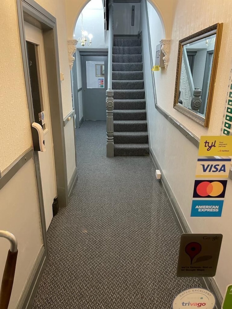 Sunnydene - last minute hotel in Great Yarmouth