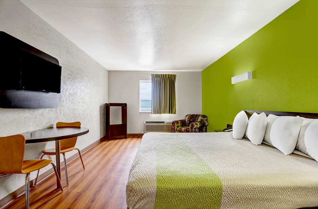 Motel 6 Moriarty NM - photo 16