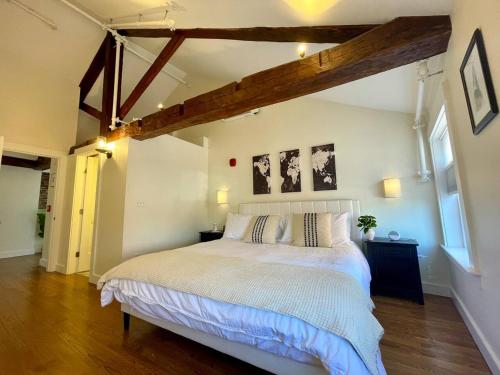 4 King Suites Downtown Outlets Beach Historic — 4-Star Luxury Hotel in Portsmouth, United States