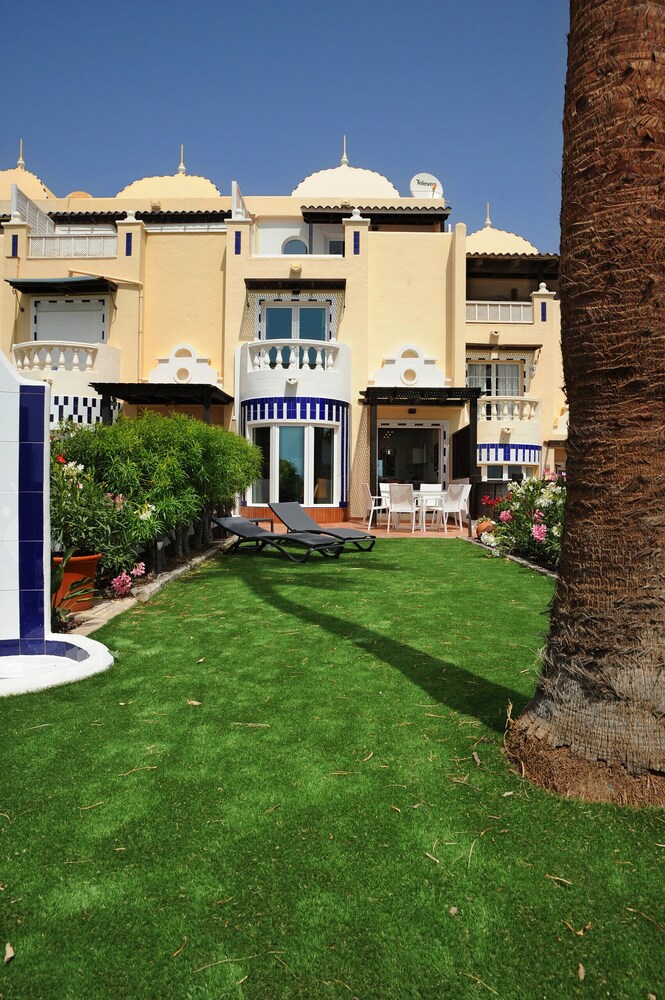 Luxury villa sea views by CanariasGetaway — 4-Star Luxury Hotel in San Bartolome De Tirajana, Spain