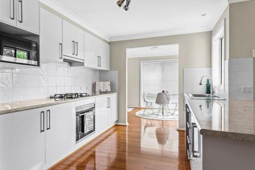 Family Friendly On Treetops in Mollymook, Australia