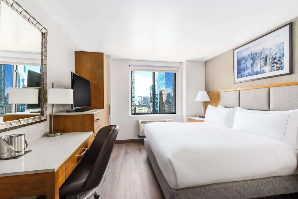 DoubleTree by Hilton Hotel New York City Chelsea - photo 11