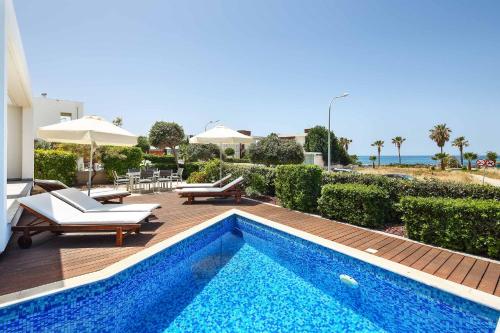 Paradise Cove Luxurious Beach Villas Aqua 2 Bedroom Villa