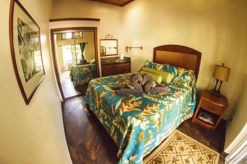 Hawaiian Sanctuary - photo 14