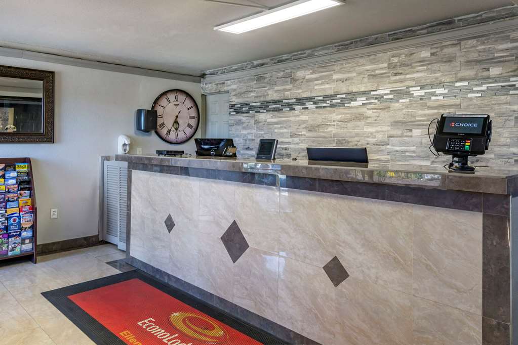 Econo Lodge Ellensburg Near University - photo 3