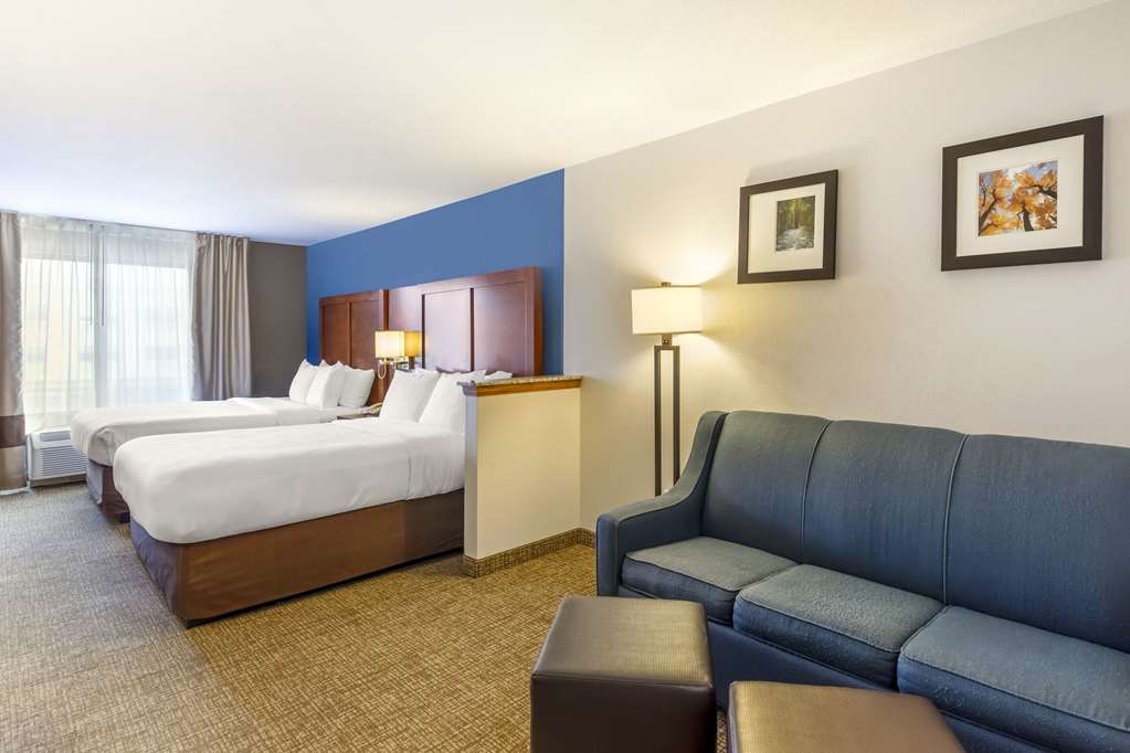 Comfort Suites Longmont - photo 24