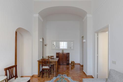 Romantic Apartament 2 Piazza del Popolo — 4-Star Luxury Hotel in Rome, Italy