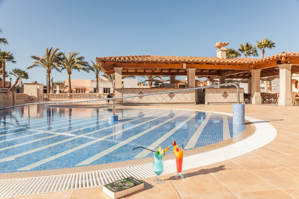 Smy Portocolom Renovated 2026 - carbon neutral hotel in Portocolom