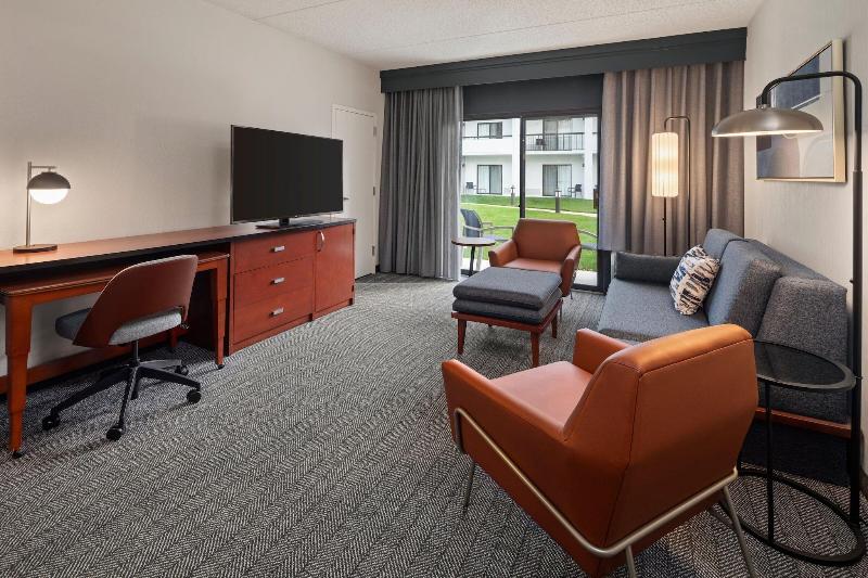 Courtyard Chicago Waukegan Gurnee - photo 50