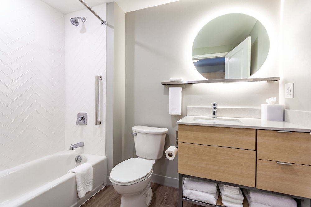 TownePlace Suites by Marriott Raleigh University Area - photo 51