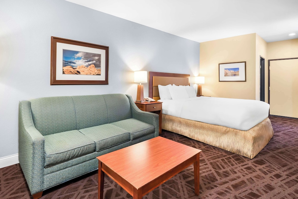 Inn at Joshua Tree - photo 7