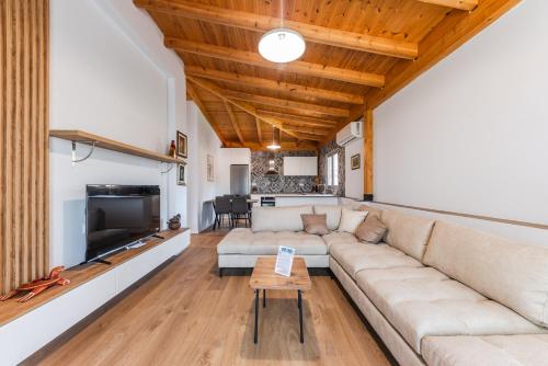 Beni's Villa Apartments by PS — 4-Star Luxury Hotel in Golem, Albania