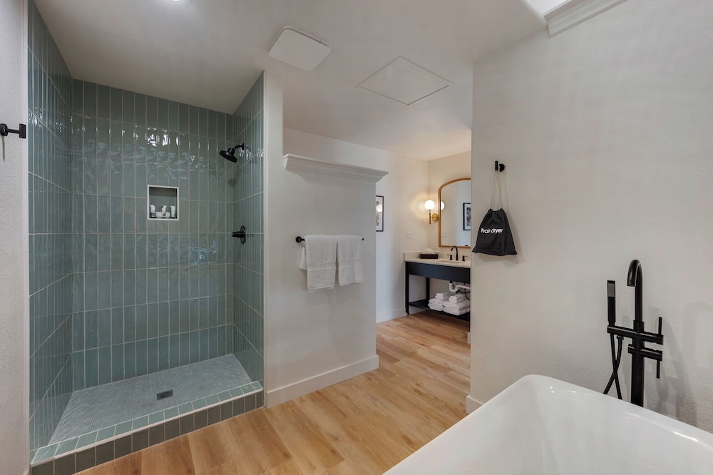 Bodega Coast Inn and Suites - photo 49