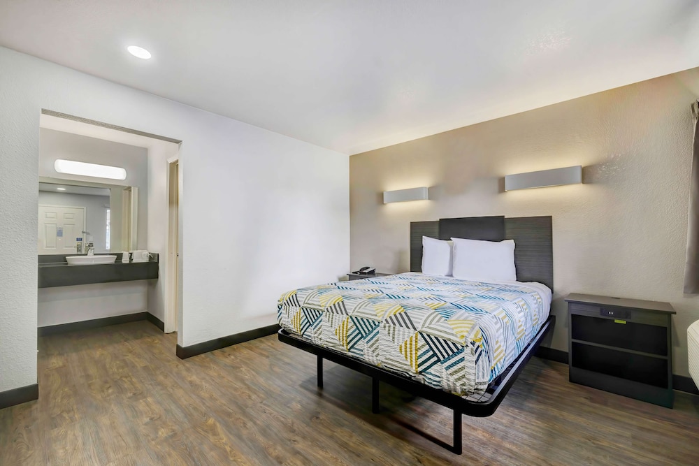 Motel 6 Denton Tx Unt - photo 24