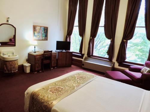 The Monarch Hotel - photo 17