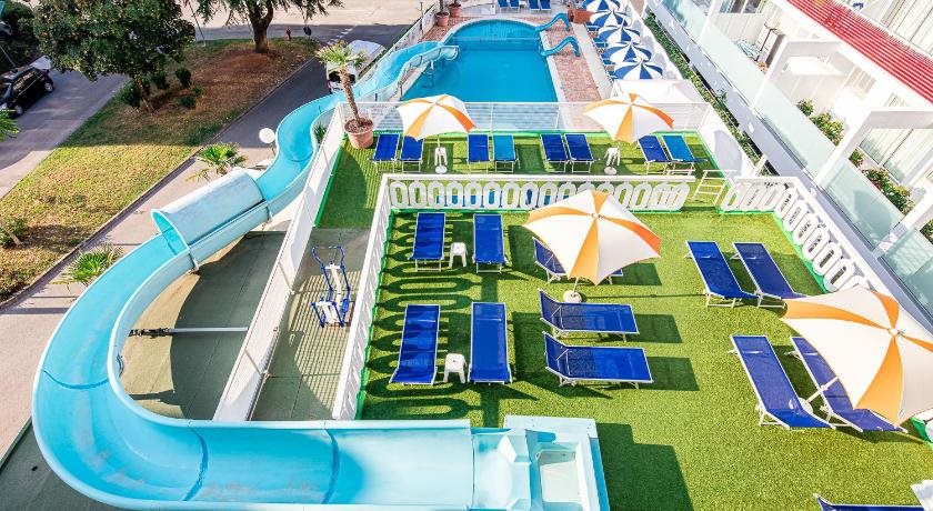 Hotel Alexander — hotel in Bibione
