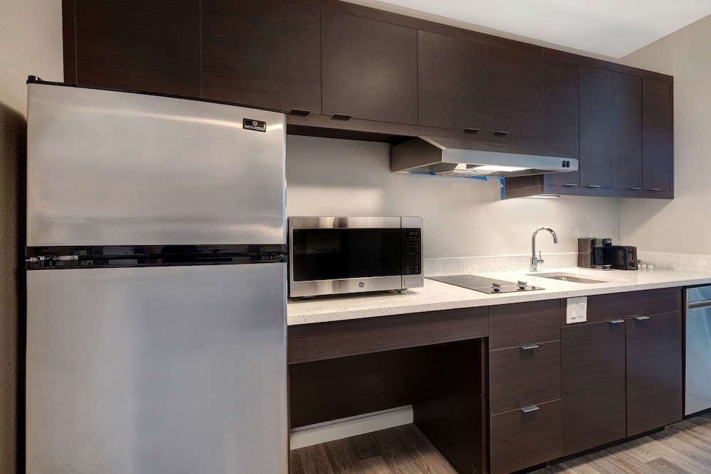 TownePlace Suites San Luis Obispo - photo 23