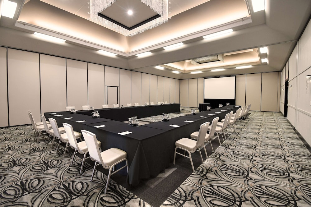 Hilton Garden Inn South Bend - photo 45