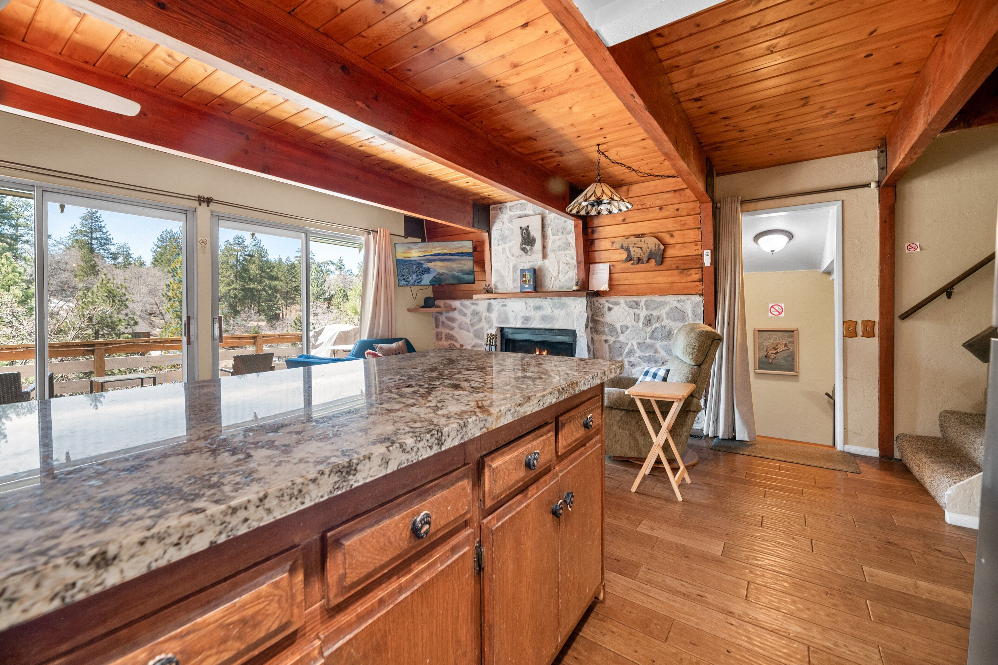 Bear Claw Inn - photo 11