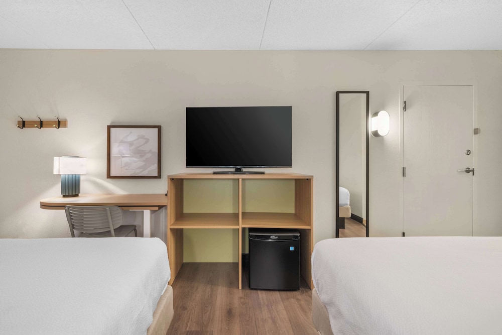 Spark by Hilton Colorado Springs I 25 Central - photo 7