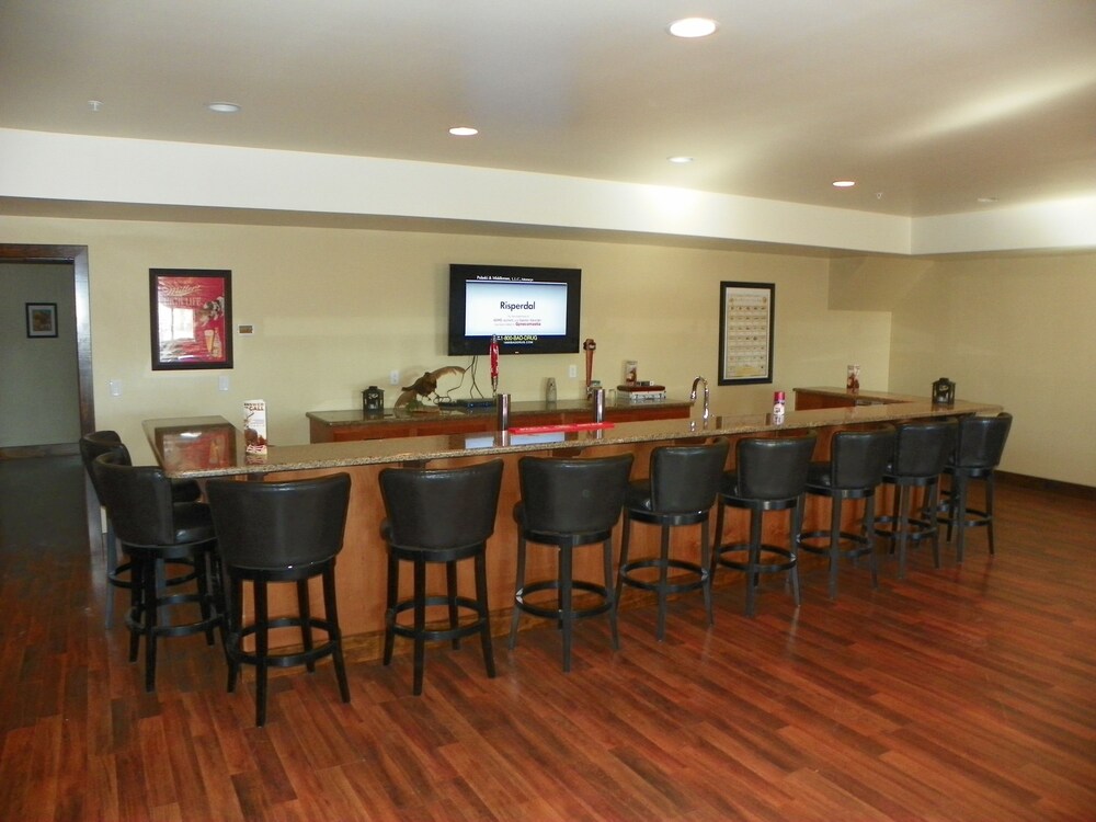 Dakota Prairie Lodge & Resort - photo 16