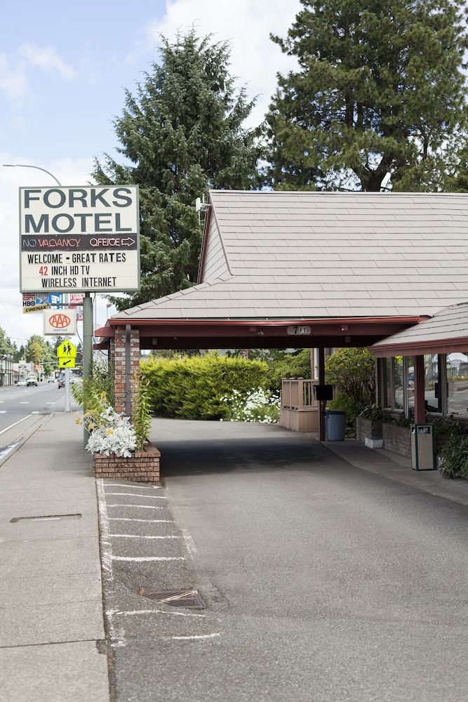 The Forks Motel - photo 19