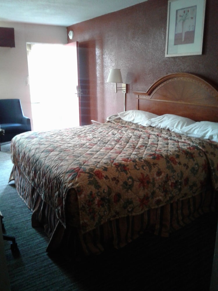 Budget Inn Express South Carolina - photo 2