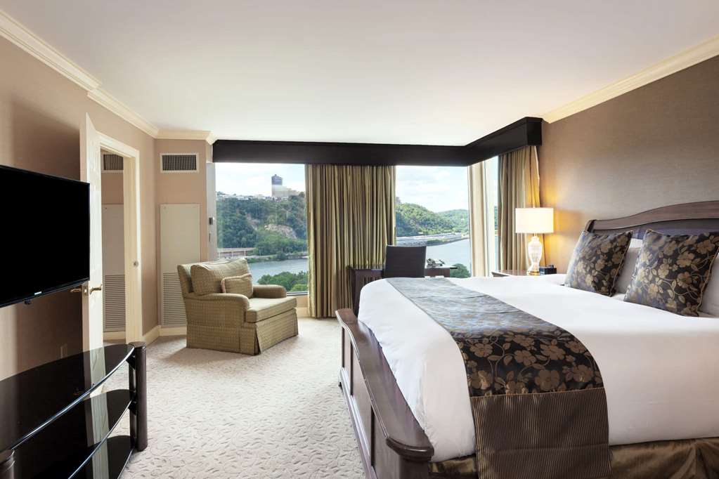Wyndham Grand Pittsburgh Downtown - photo 20